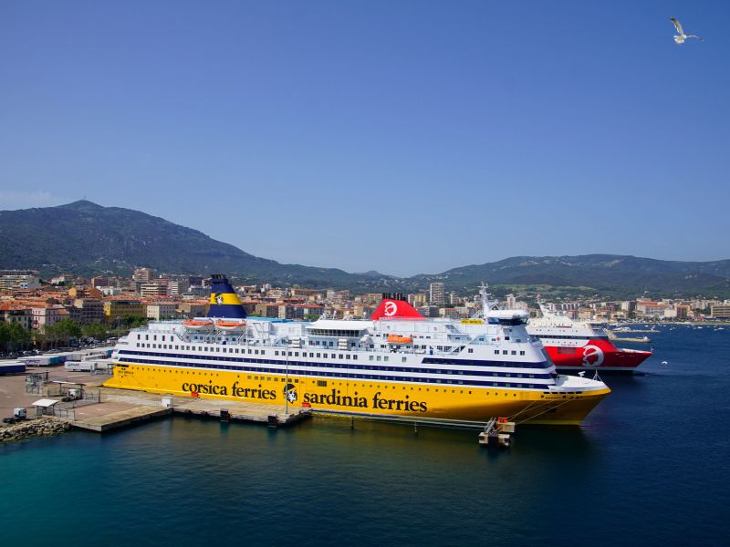 Fähren nach Sardinien